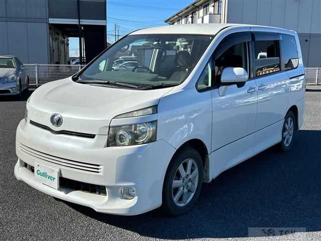 2007 Toyota Voxy