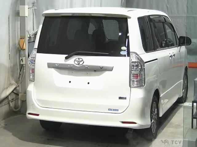 2010 Toyota Voxy
