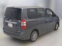 2012 Toyota Noah