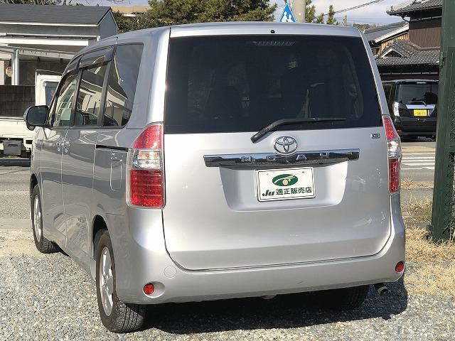 2009 Toyota Noah