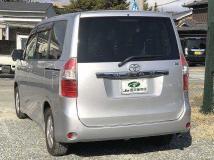 2009 Toyota Noah