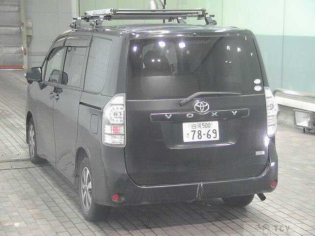 2010 Toyota Voxy