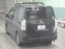 2010 Toyota Voxy