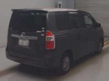 2007 Toyota Noah