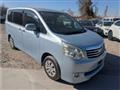 2011 Toyota Noah