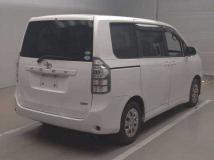 2012 Toyota Voxy