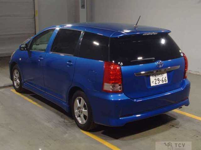 2005 Toyota Wish