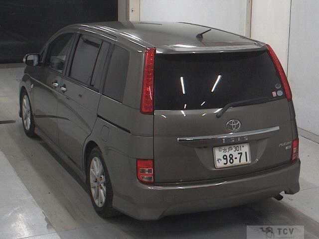 2010 Toyota Isis