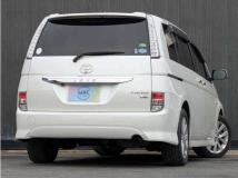 2012 Toyota Isis