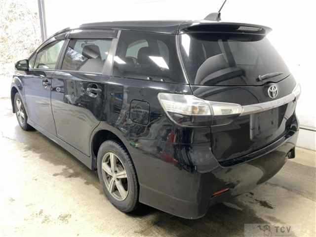 2013 Toyota Wish
