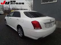 2013 Toyota Crown Majesta