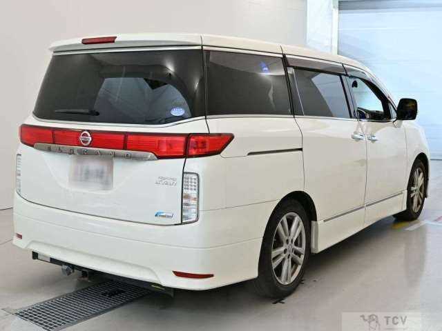 2011 Nissan Elgrand