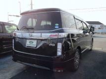 2014 Nissan Elgrand