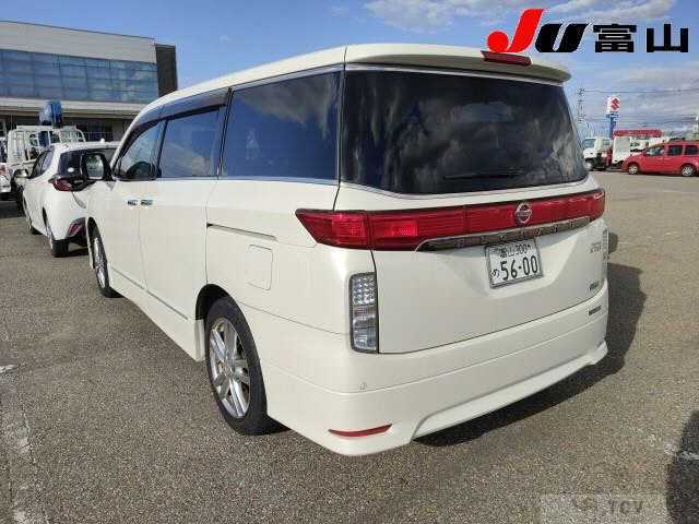 2012 Nissan Elgrand