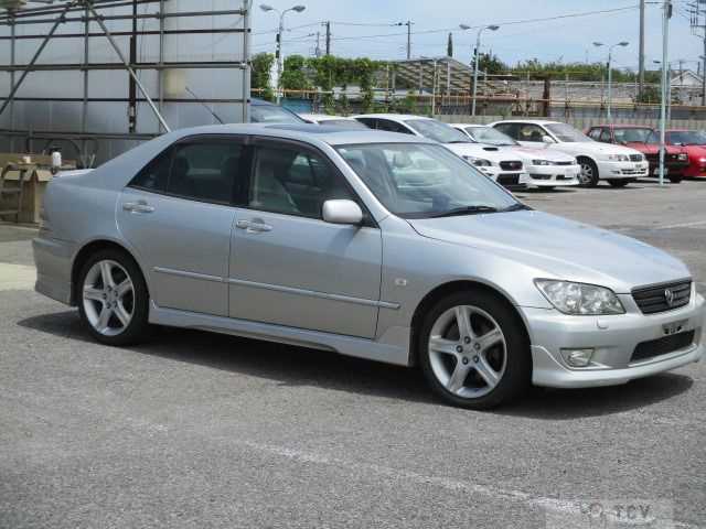2001 Toyota Altezza
