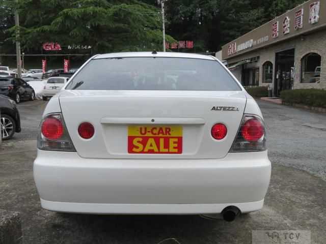 2004 Toyota Altezza