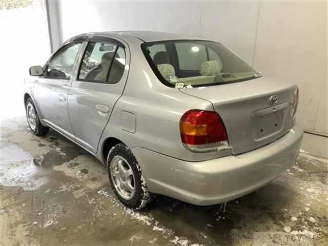 2004 Toyota Platz