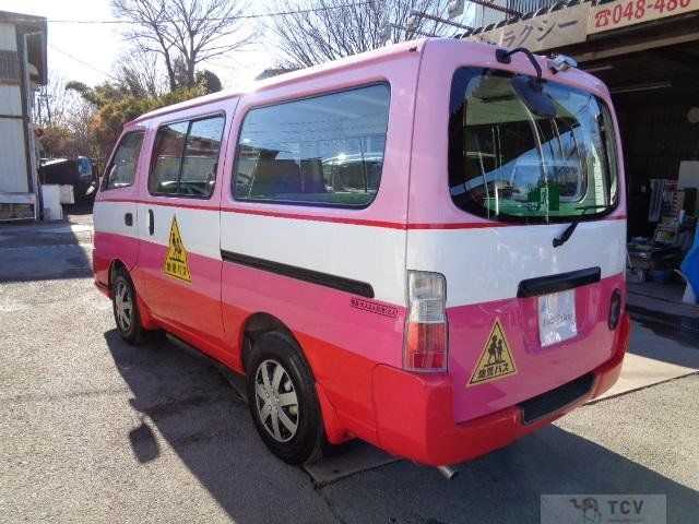 2006 Nissan Caravan