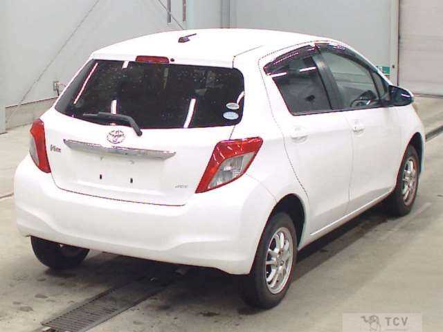 2011 Toyota Vitz