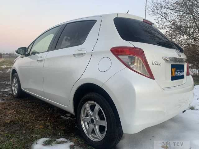 2012 Toyota Vitz