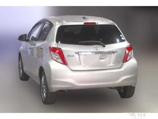 2011 Toyota Vitz