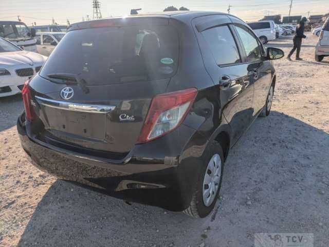 2013 Toyota Vitz