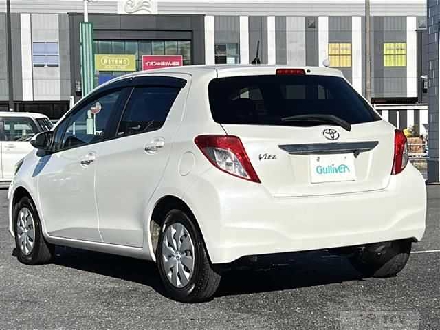 2013 Toyota Vitz