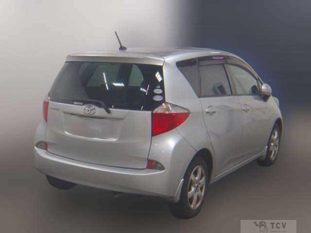 2011 Toyota Ractis