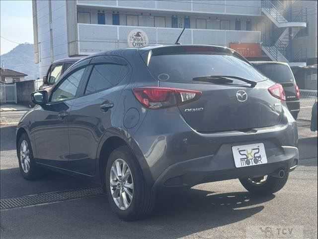2014 Mazda Demio