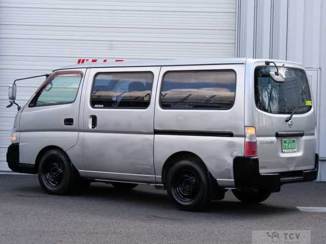 2003 Nissan Caravan