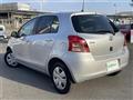 2005 Toyota Vitz