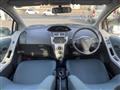 2005 Toyota Vitz