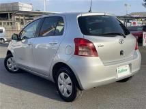 2005 Toyota Vitz