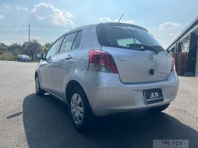 2010 Toyota Vitz