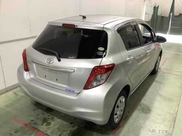 2012 Toyota Vitz