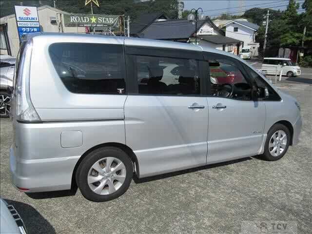 2013 Nissan Serena