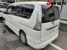 2013 Nissan Serena