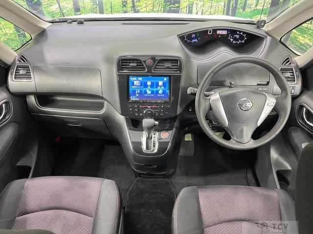 2013 Nissan Serena