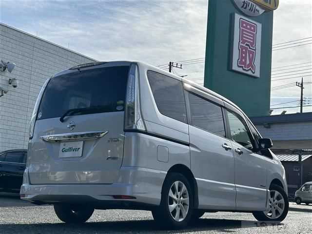 2013 Nissan Serena