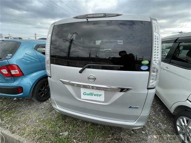 2013 Nissan Serena