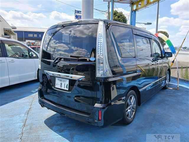 2013 Nissan Serena