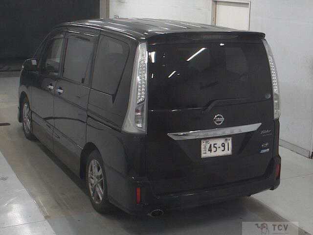 2013 Nissan Serena