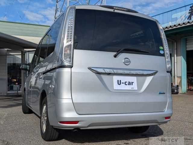 2014 Nissan Serena