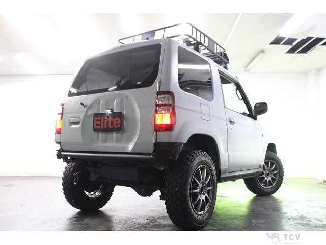 2010 Mitsubishi Pajero Mini