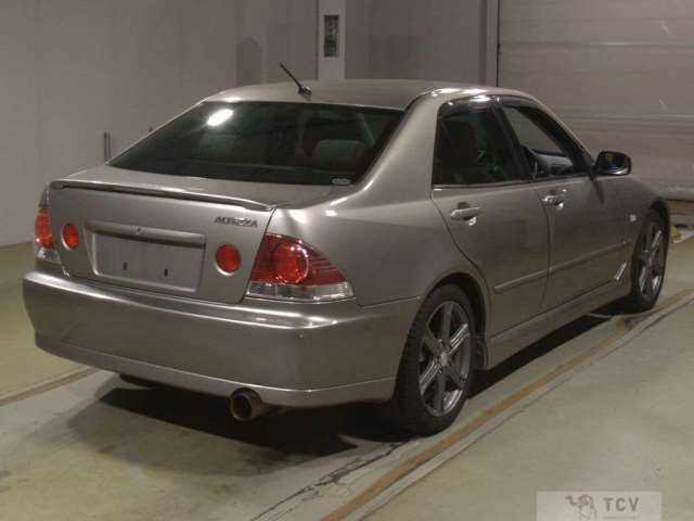 2002 Toyota Altezza