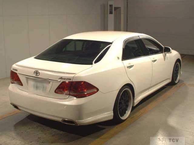 2009 Toyota Crown