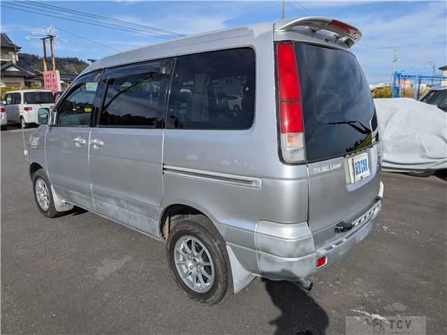 2001 Toyota Liteace Noah