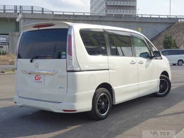 2012 Nissan Serena
