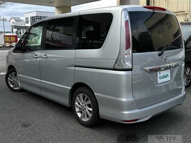 2012 Nissan Serena