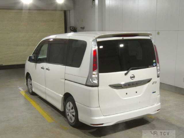 2011 Nissan Serena